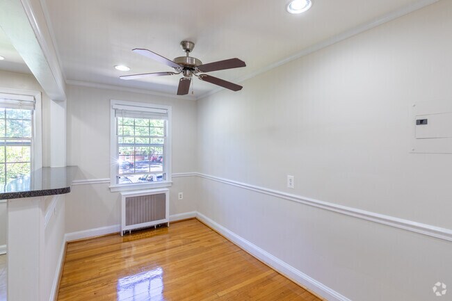 Dining Room - Ballston Court