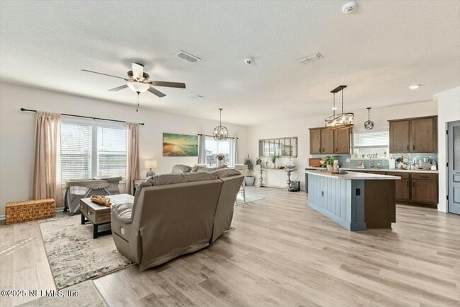 Photo - 184 Logrono Ct