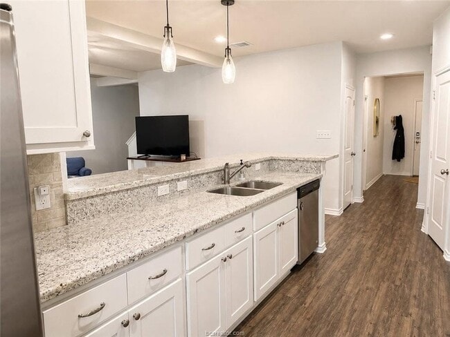 Photo - 3420 Summerway Dr