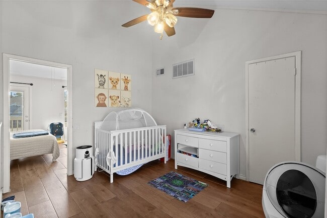 Photo - 11710 Southlake Dr Unit 40