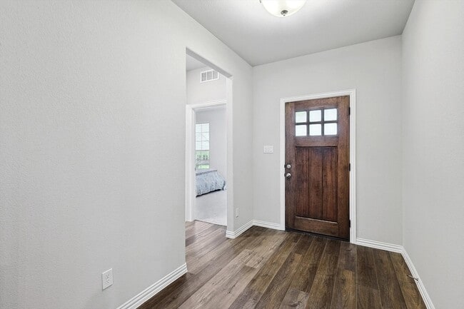 Photo - 808 Feather Edge Dr
