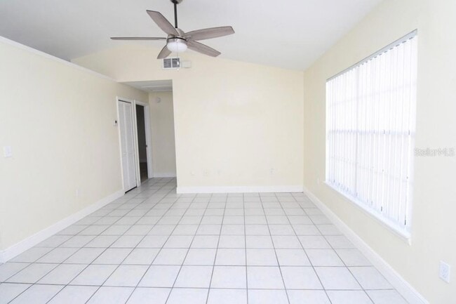 Photo - 1115 Doncaster Ct