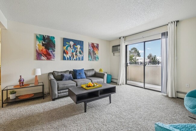 Building Photo - Spyglass Creek