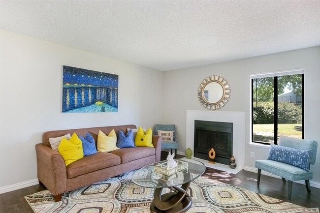 Building Photo - 4600 W Pioneer Dr Unit 234