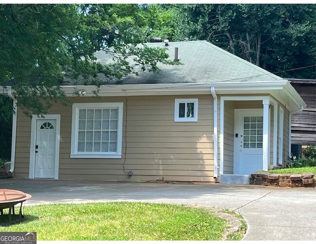 Photo - 806 Briarcliff Rd NE Unit D