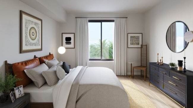 Photo - Locklyn West Palm