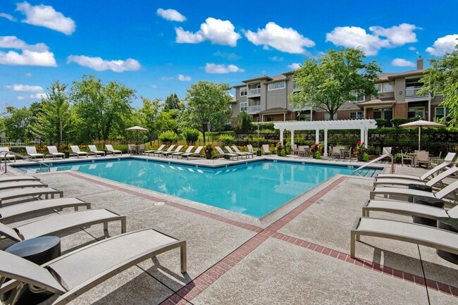 Building Photo - Thornberry Woods Apartment Homes