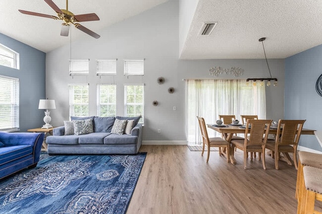 Building Photo - 2739 Sun Key Pl Unit ID1280878P