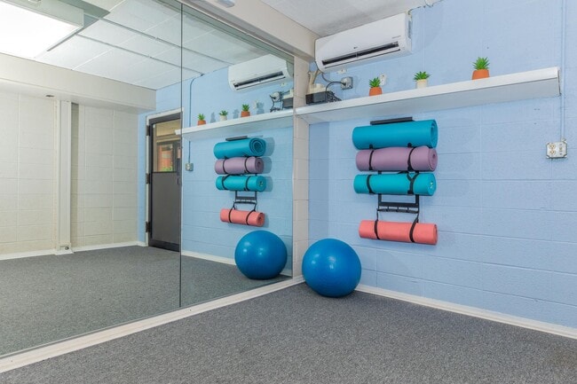 Photo - Sagamore Hills