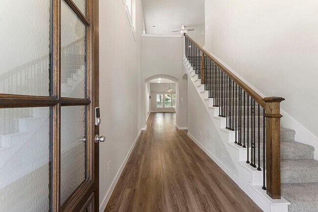 Photo - 421 Soapberry Tree Ct