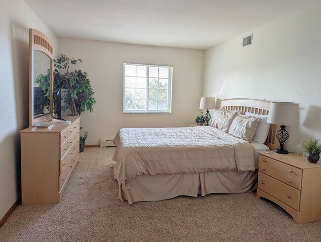 Photo - N34W23806 Grace Ave Unit ID1059802P