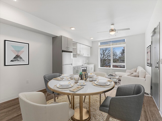 Building Photo - Koz on 13th