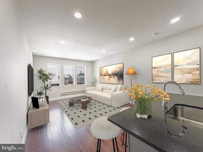 Photo - 1806 W Ontario St