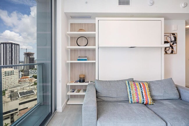 Photo - 227 NE 2nd St Unit FL29-ID1261240P