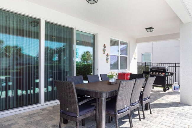 Photo - 150 Burma St Unit ID1267858P