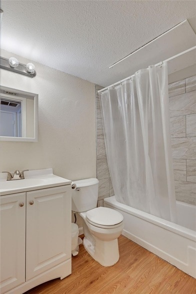 Photo - 2207 Leon St Unit 204