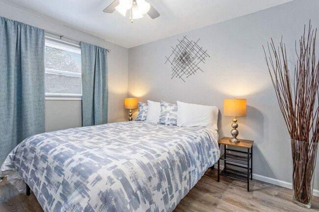 Photo - 928 W Browning St Unit ID1296526P