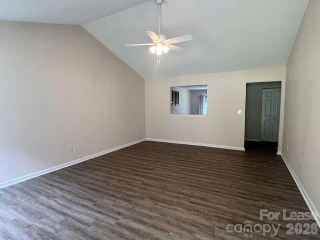 Photo - 212 Doolie Rd