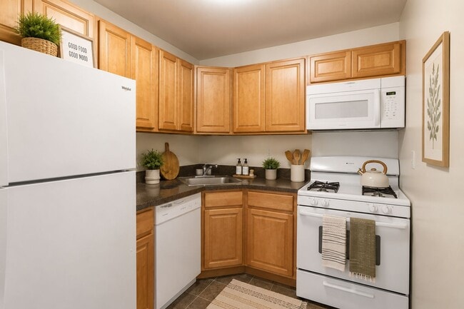 Building Photo - Country Village Apartment Homes