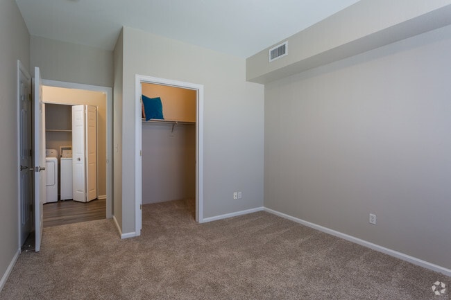 1BR, 1BA - 769 SF - Links at Legacy Ridge