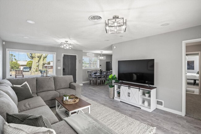 Photo - 2764 N Warren Ave Unit ID1048811P