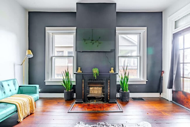 Photo - 241 W Water St Unit ID1265644P