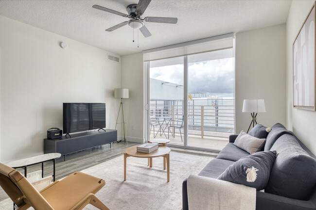 Photo - 110 SW 12th St Unit FL19-ID126