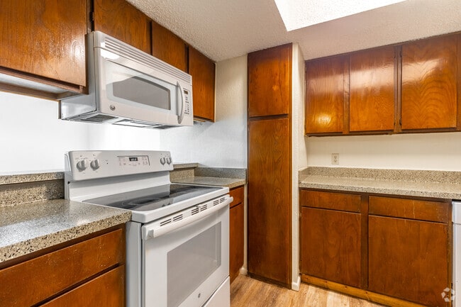 2BR, 2BA - 1,136SF - Kitchen - Midland Village Apartments