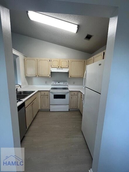 Photo - 910 Brett Dr