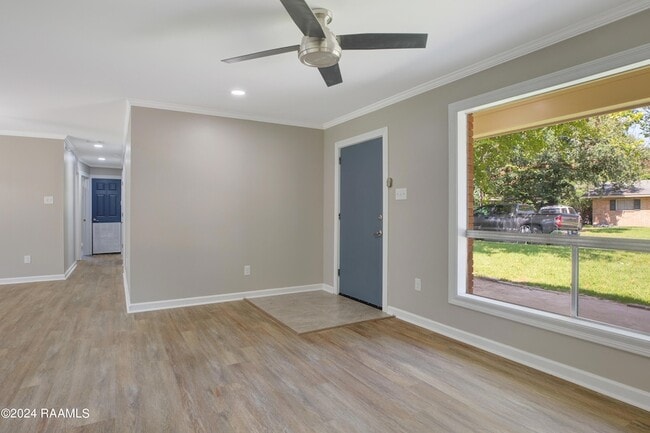 Photo - 113 Montgomery Dr