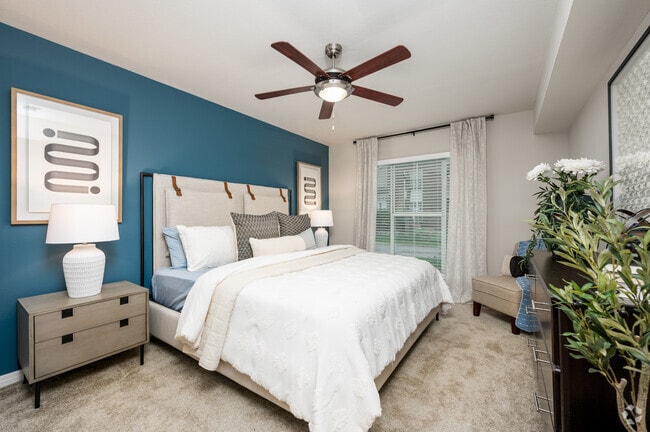 2BR, 2BA - 1,125SF - Second Bedroom - River Crossing