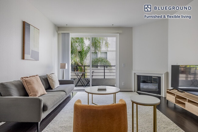 Building Photo - 13603 Marina Pointe Dr Unit FL5-ID1330