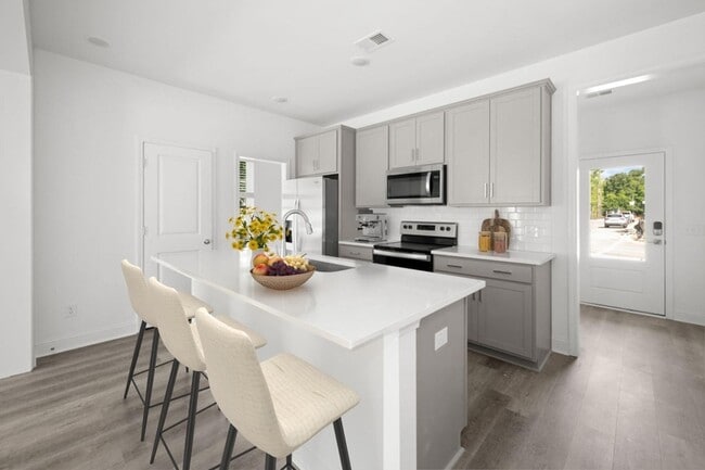 Photo - 3029 Stonecrest Dr