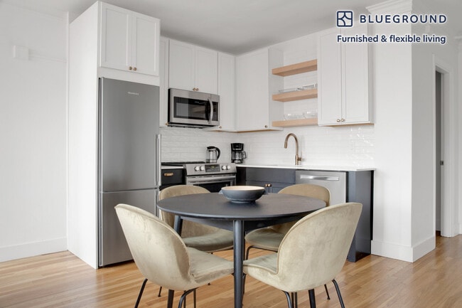 Photo - 1284 Beacon St Unit SI FL8-ID482