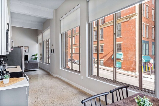 Photo - 205 W 4th St Unit ID1301412P