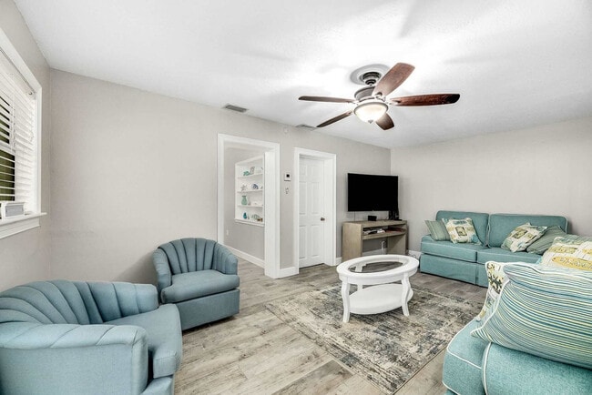 Building Photo - 1800 Stockton St Unit ID1254594P