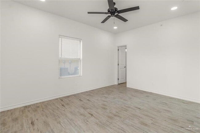 Photo - 900 E Redbud Ave Unit 16B6