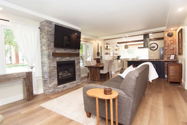 Photo - 1924 Cleveland Blvd Unit SI ID1460951P