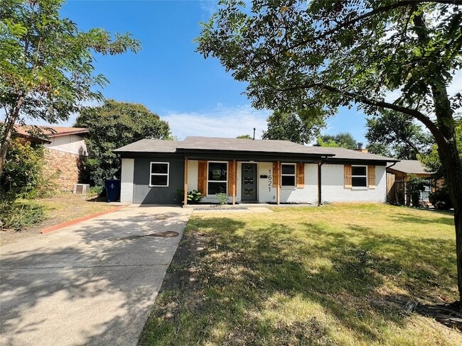 Photo - 1621 Running River Rd