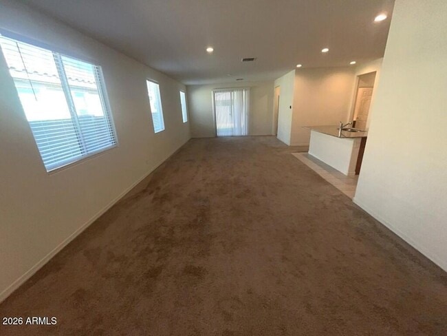 Photo - 10814 W Polk St