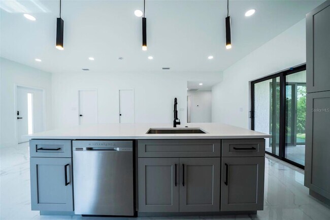 Photo - 3920 Wisteria Pl