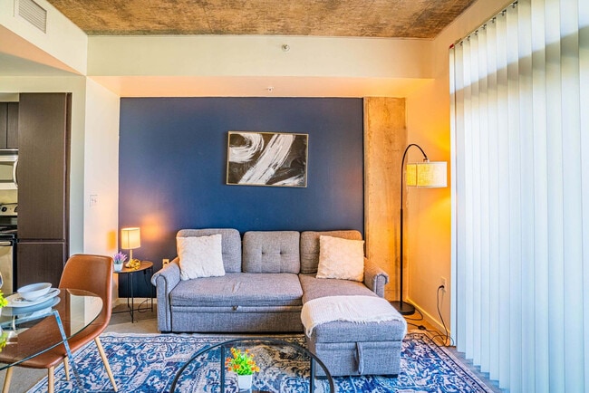 Photo - 810 N 4th St Unit ID1263080P