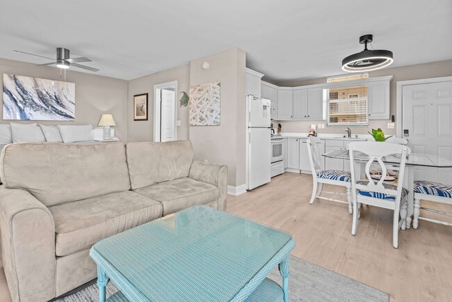 Building Photo - 5800 Bonita Beach Rd SW Unit SI FL7-ID1226383P