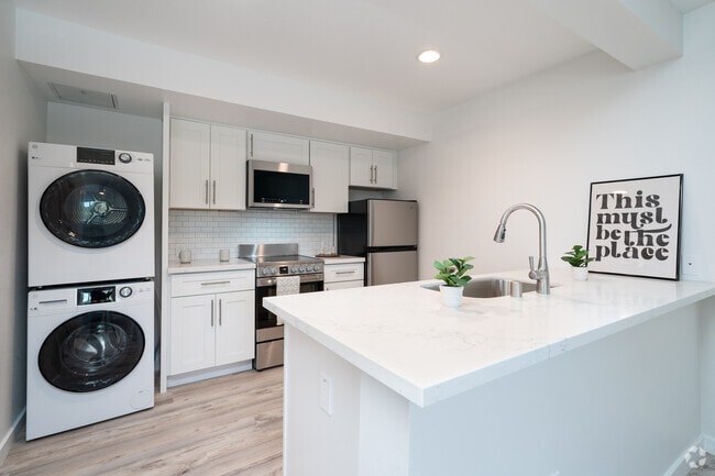 Studio - 419SF - Park Lafayette