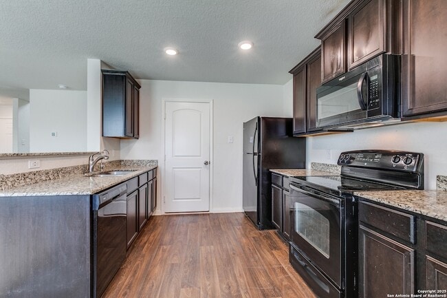 Photo - 6508 Sabinal