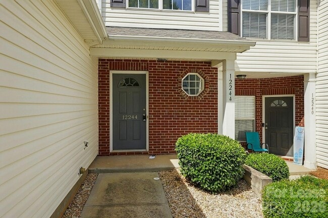 Photo - 12244 Stratfield Pl Cir
