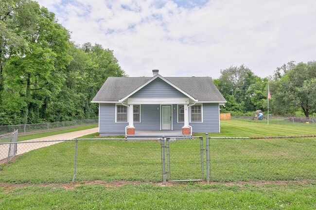 Photo - 110 Woodcraft Dr
