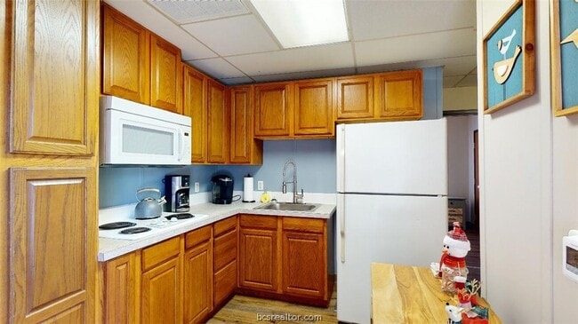 Photo - 5585 Straub Rd Unit 102