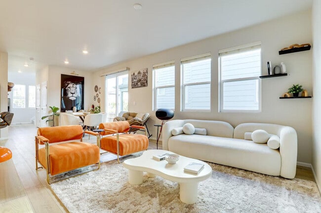 Building Photo - 6026 N Orleans St Unit SI ID1385789P