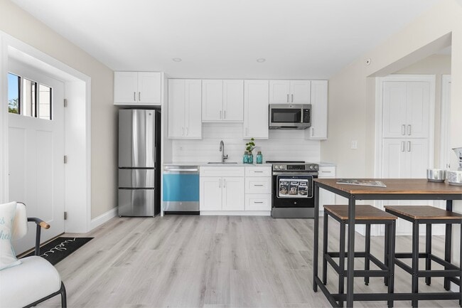 Photo - 2 W Main St Unit 2